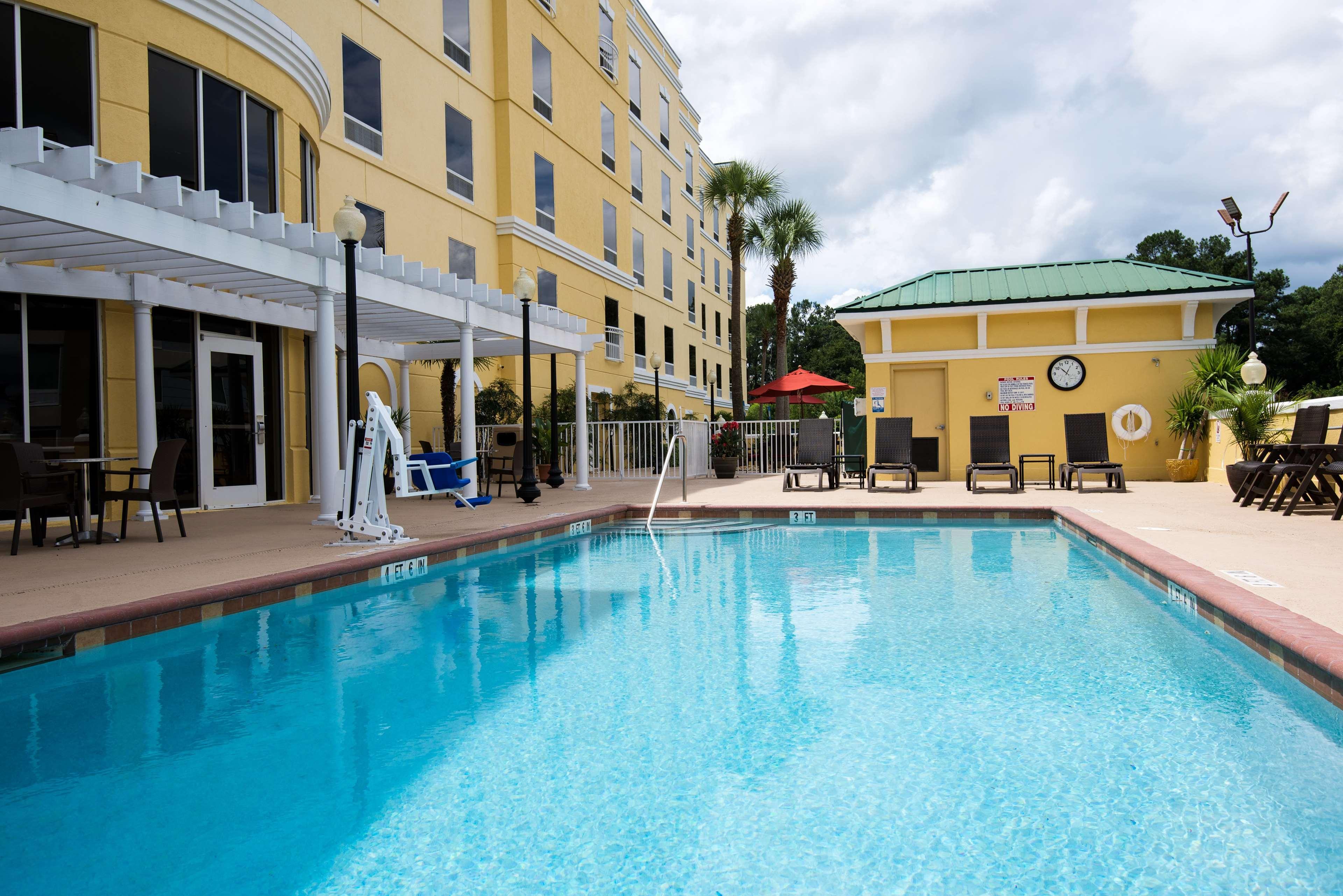 Hampton Inn & Suites Lake Stadt Exterior foto