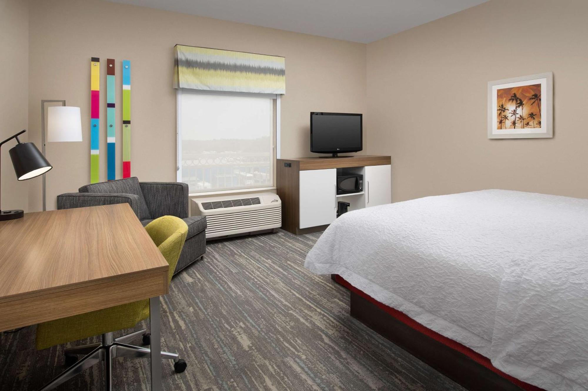 Hampton Inn & Suites Lake Stadt Exterior foto