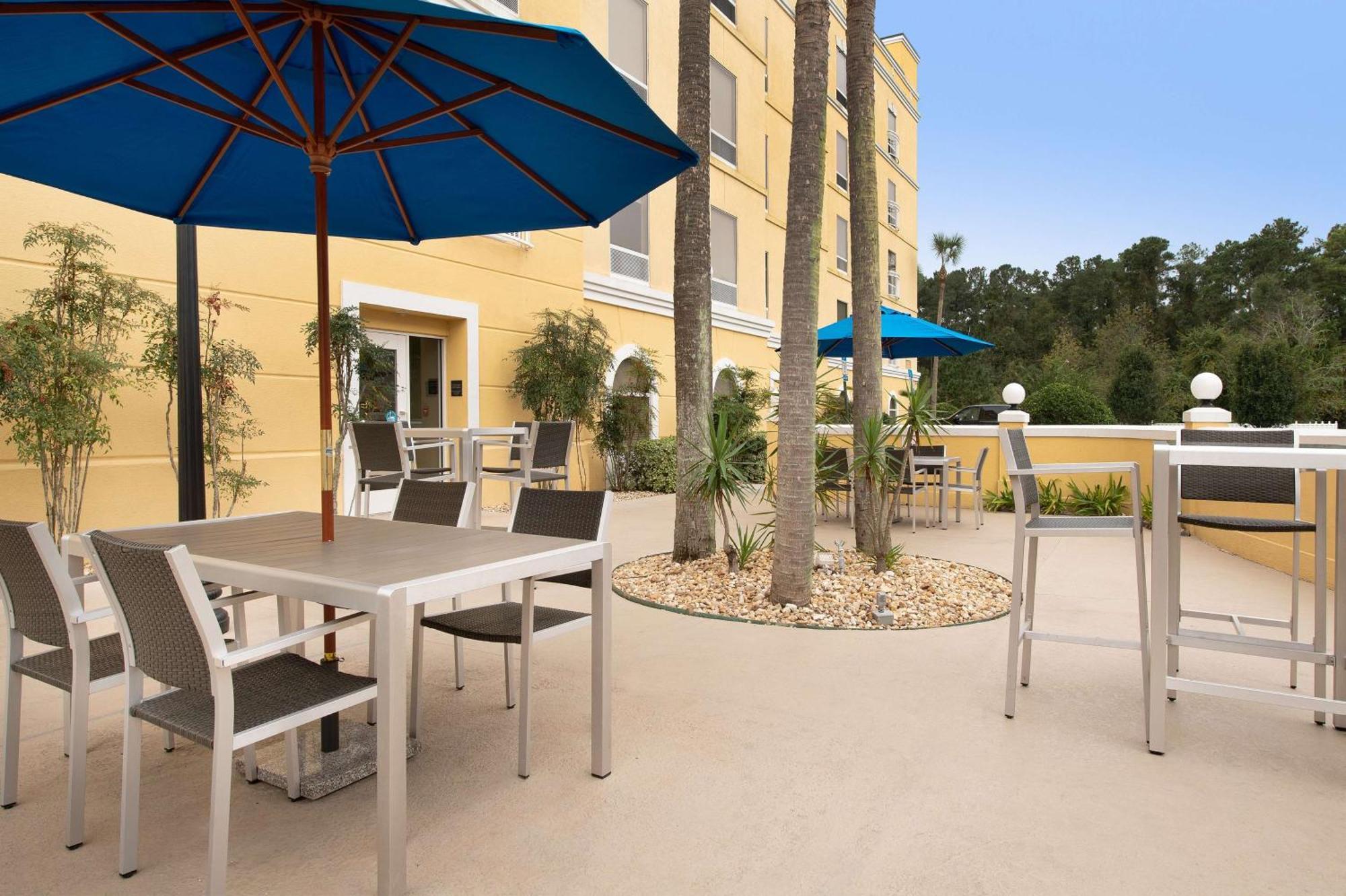 Hampton Inn & Suites Lake Stadt Exterior foto